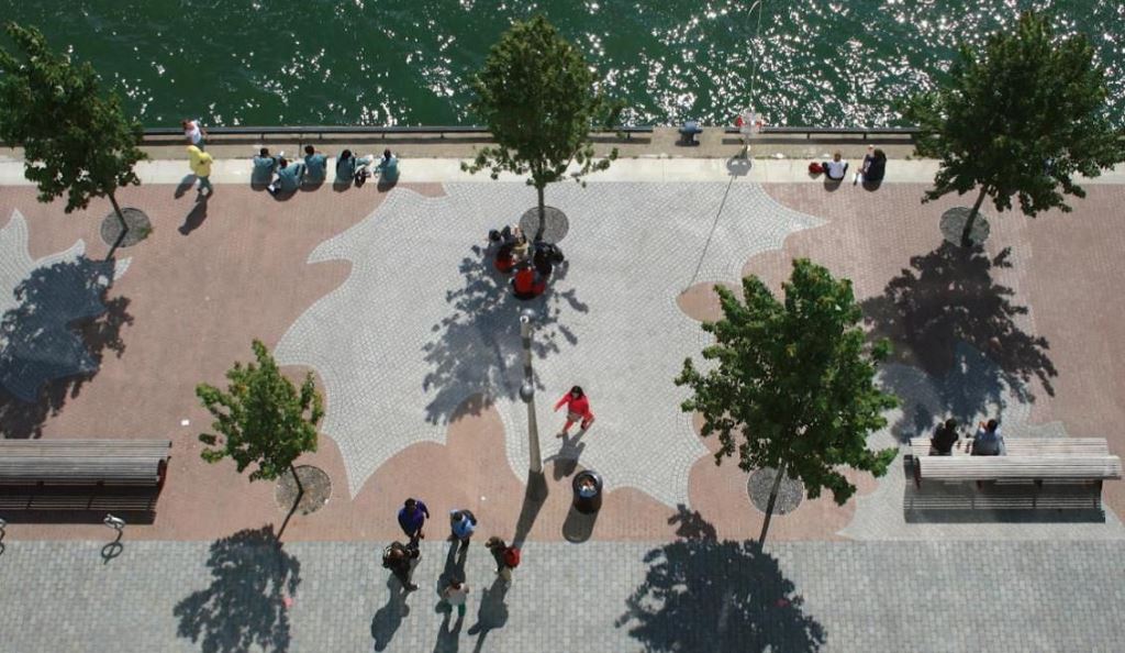 aerial showing people on the Water's Edge Promenade